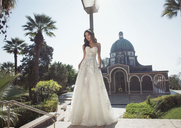 קטלוג שמלות הכלה שיפזר עליך אבק פיות 6