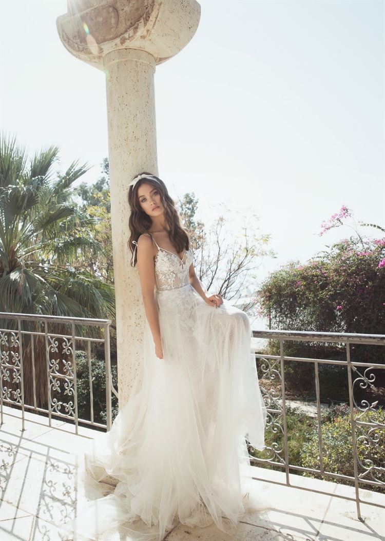 קטלוג שמלות הכלה שיפזר עליך אבק פיות 9