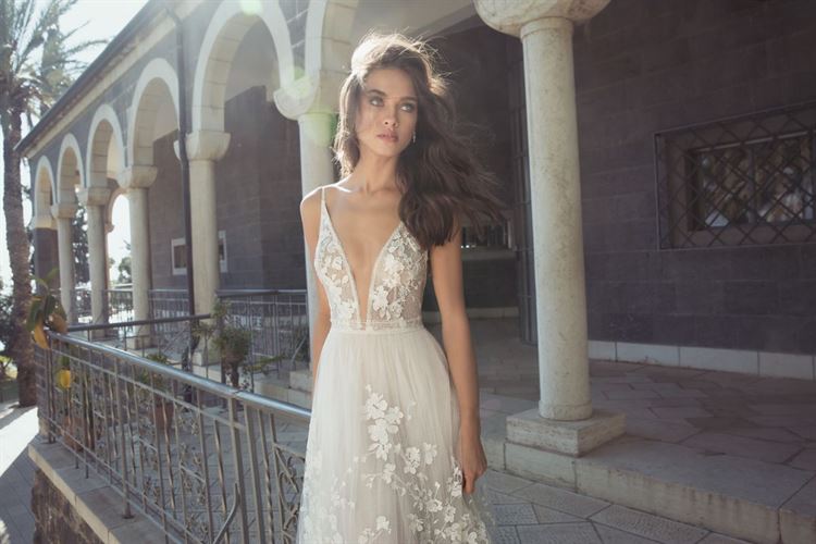 קטלוג שמלות הכלה שיפזר עליך אבק פיות 13