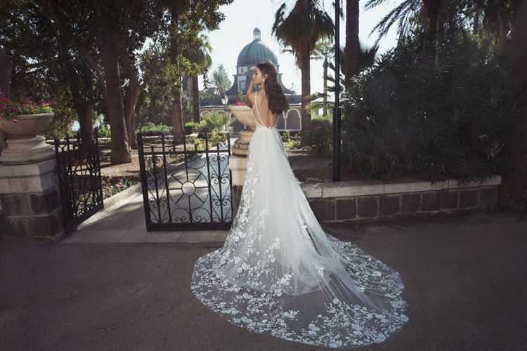 קטלוג שמלות הכלה שיפזר עליך אבק פיות 15