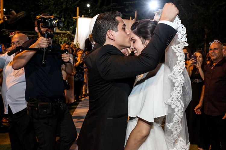 חיים על האדרנלין: זוגיות בסימן אקשן 44