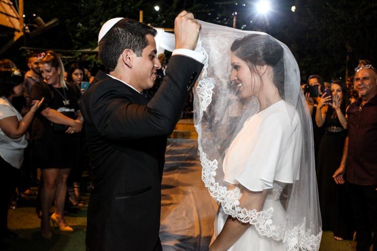 חיים על האדרנלין: זוגיות בסימן אקשן 45