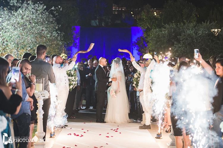 איך מפגש עם חברות הפך להפתעה? 17