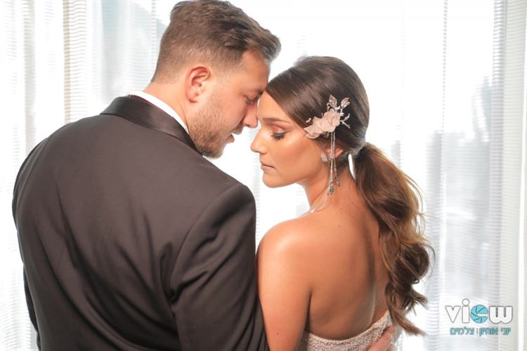 איך להתחיל עם בחור ולגרום לו לשלוף טבעת? 9