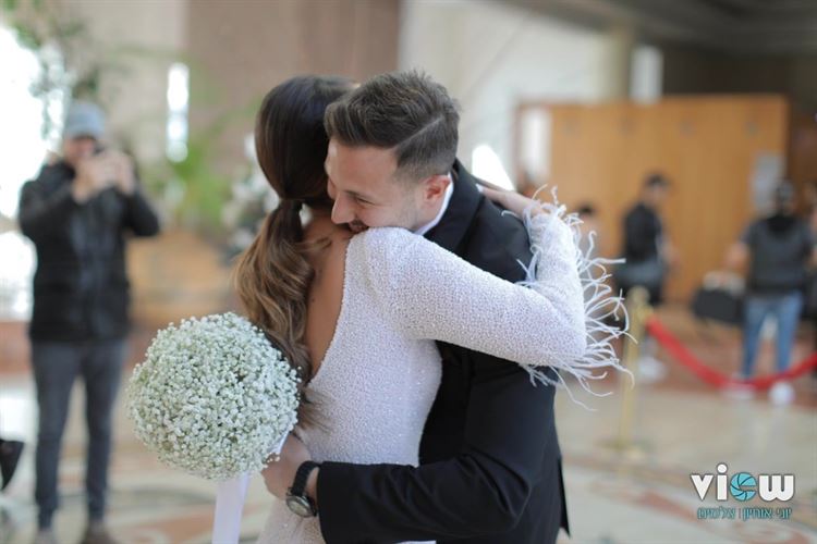 איך להתחיל עם בחור ולגרום לו לשלוף טבעת? 17