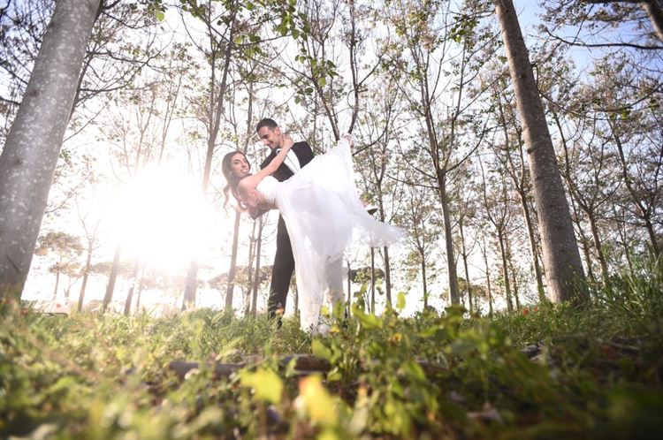 המעלית (שכמעט) תקעה את הצעת הנישואים 16