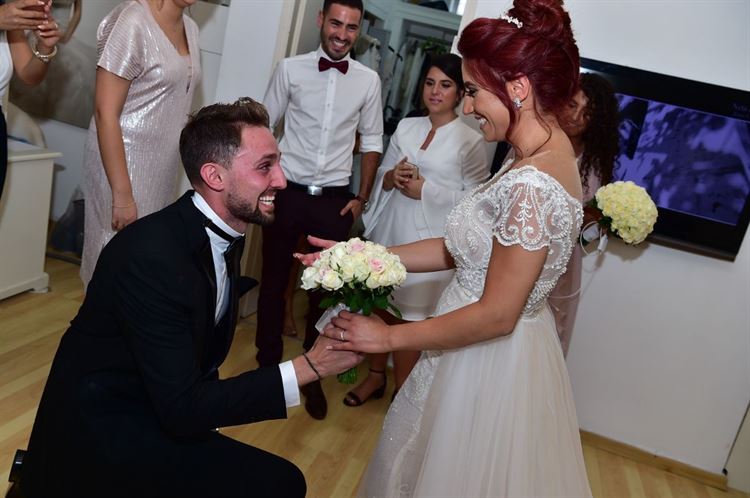 מי צריך שעון מעורר? הצעת נישואים סוחפת ב-4 בבוקר 12