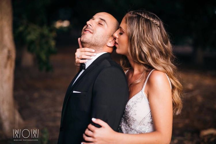 מה קרה ברדיו שגרם לבחור בתמונה להתרגש? 23