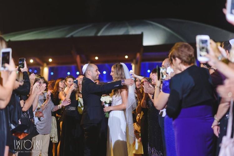 מה קרה ברדיו שגרם לבחור בתמונה להתרגש? 26