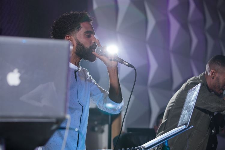 צפו: חתונה לוהטת עם קפה שחור חזק 26