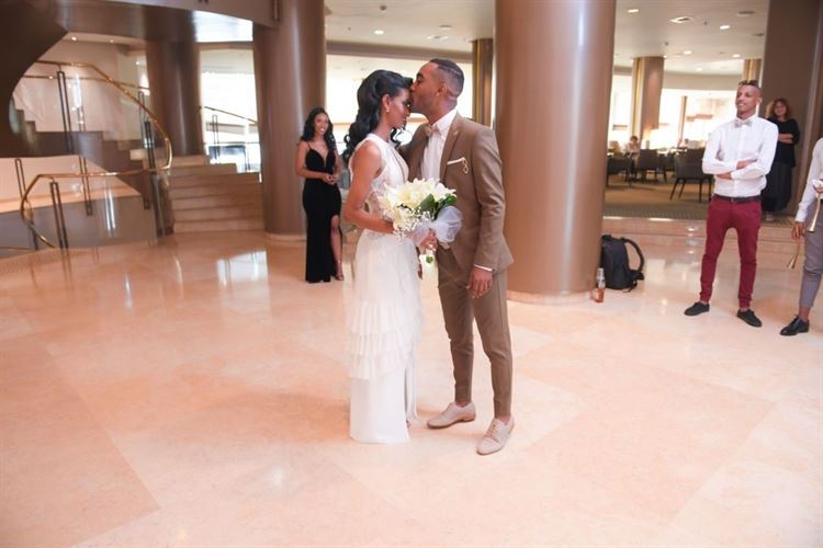 הזוג שהתחתן עם הכי הרבה סטייל 13