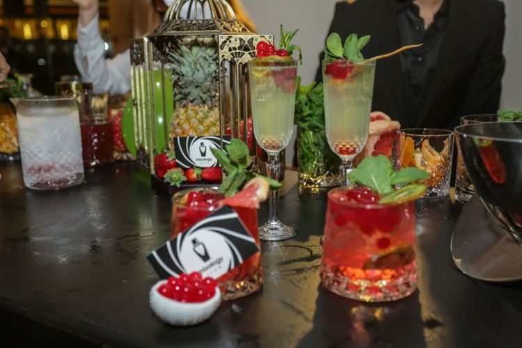 האיש שהפך את הסלבס לטבעונים לערב אחד 16