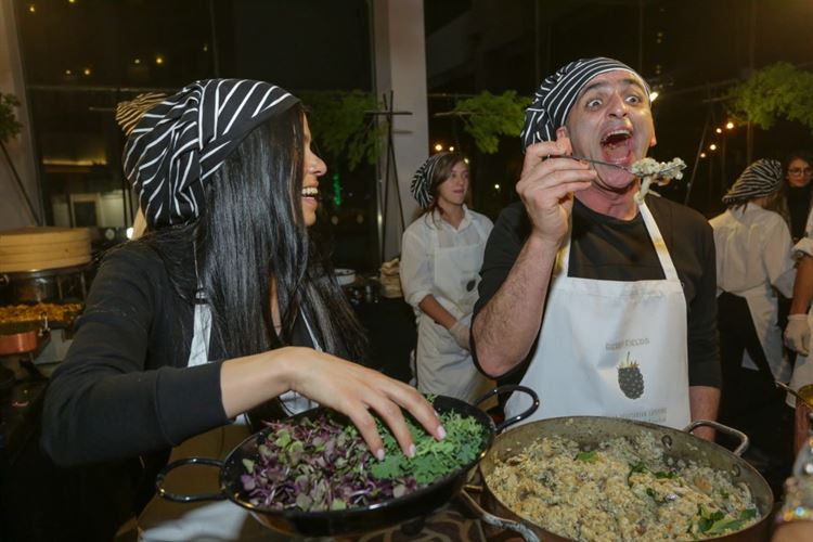 האיש שהפך את הסלבס לטבעונים לערב אחד 7