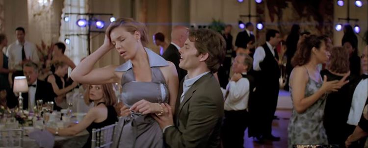 איך להתנהג לשושבינה שלך בחתונה? 5