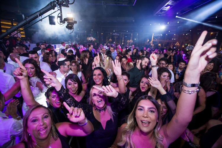 חתונה מחשמלת: איך מרימים אירוע מלא באנרגיות? 22