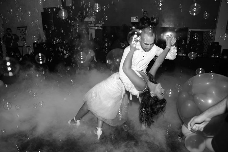 חתונה מחשמלת: איך מרימים אירוע מלא באנרגיות? 12