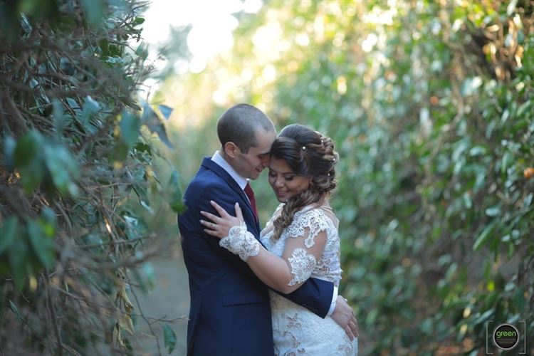 התחיל כבדיחה ונגמר מתחת לחופה 4