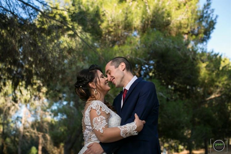 התחיל כבדיחה ונגמר מתחת לחופה 6