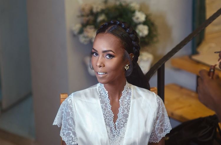 צפו: חתונה לוהטת עם קפה שחור חזק 5