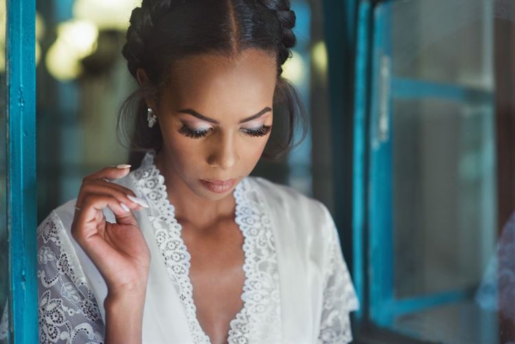 צפו: חתונה לוהטת עם קפה שחור חזק 9