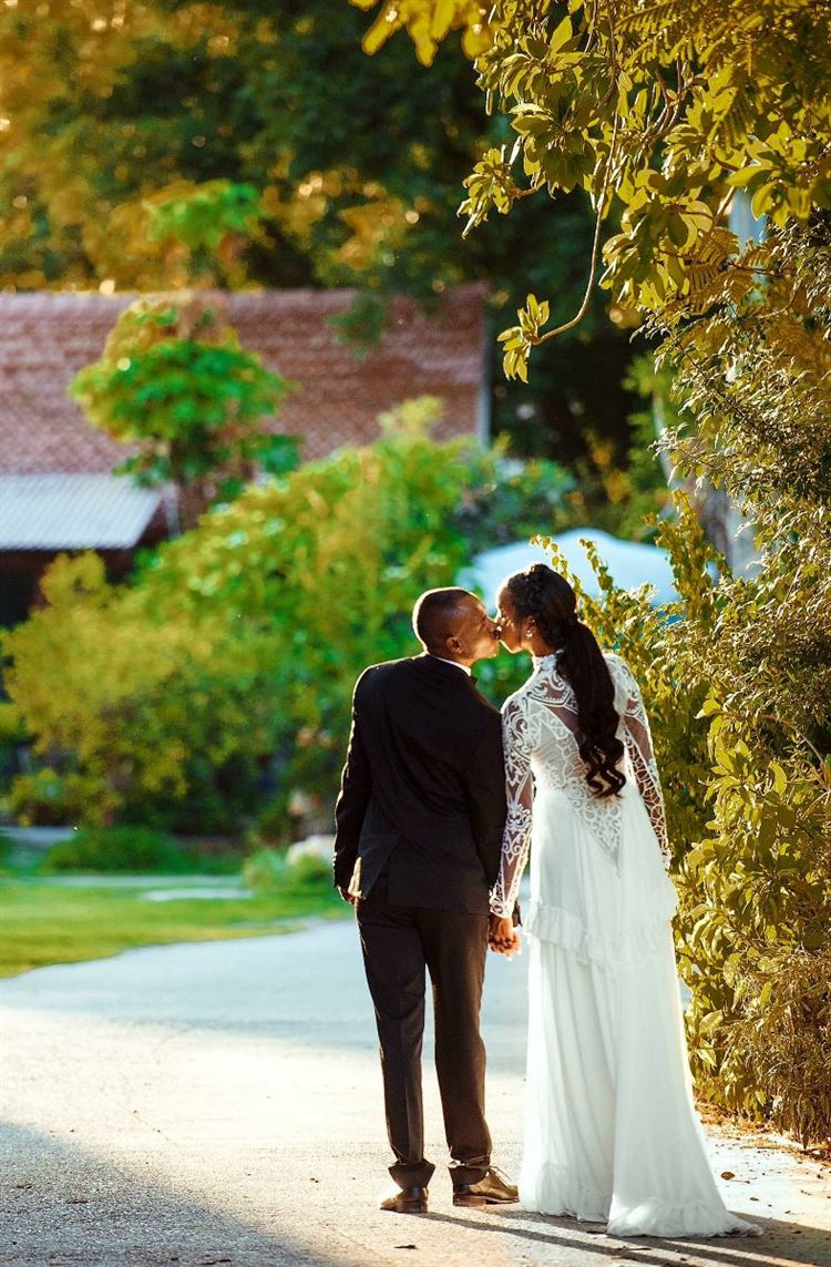 צפו: חתונה לוהטת עם קפה שחור חזק 17