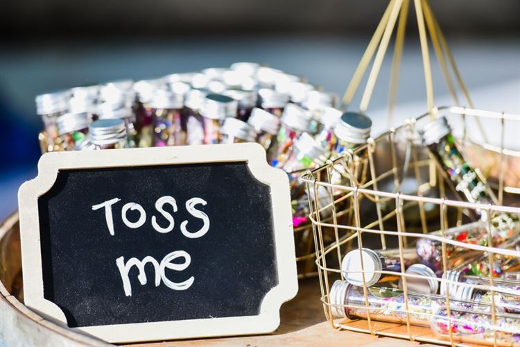 כמה פעמים ראיתם חתן במכנסיים קצרים וסנדלים? 17