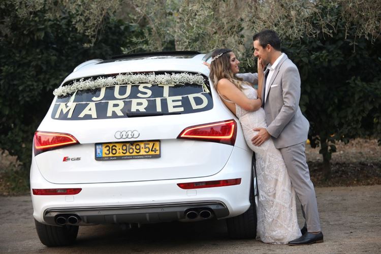 הכלה שתפסה טרמפ עם החתן עד למגדל אייפל 10