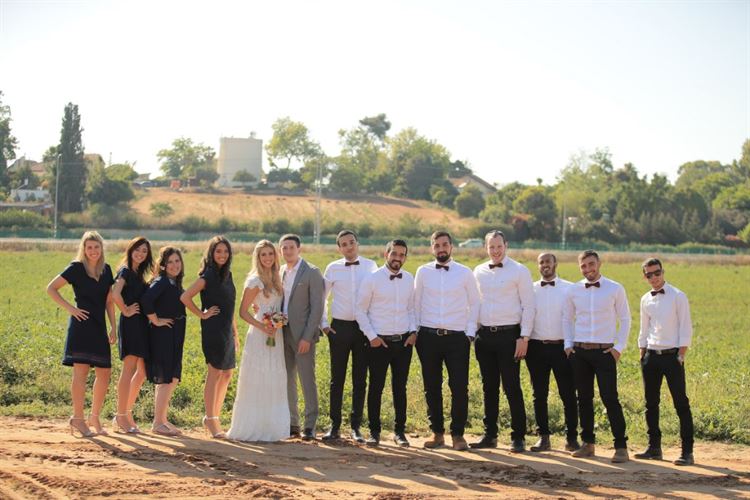 בלי שחשדה: בחרה את הלוקיישן של ההצעה שלה 18