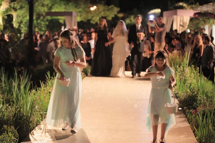 בלי שחשדה: בחרה את הלוקיישן של ההצעה שלה 27