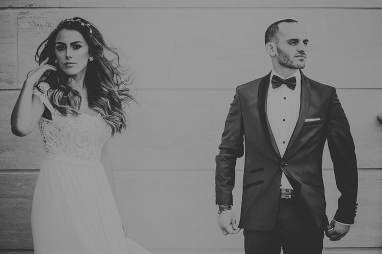 התחפושת שחיברה בין שני אנשים עד לחופה 5