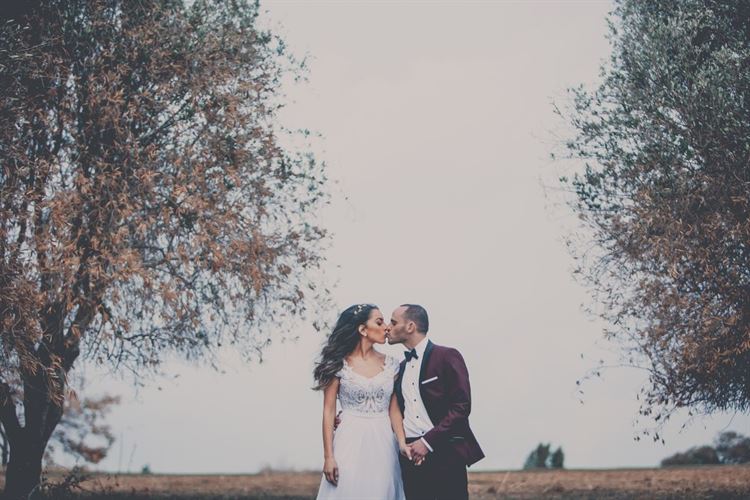 התחפושת שחיברה בין שני אנשים עד לחופה 7