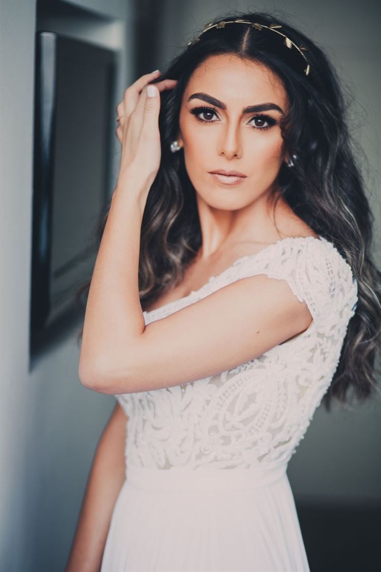 התחפושת שחיברה בין שני אנשים עד לחופה 17