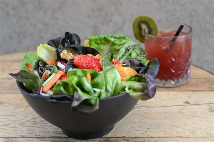 צפו: המתחם האורבני שרק נפתח וכבר הפך להצלחה מסחררת 10