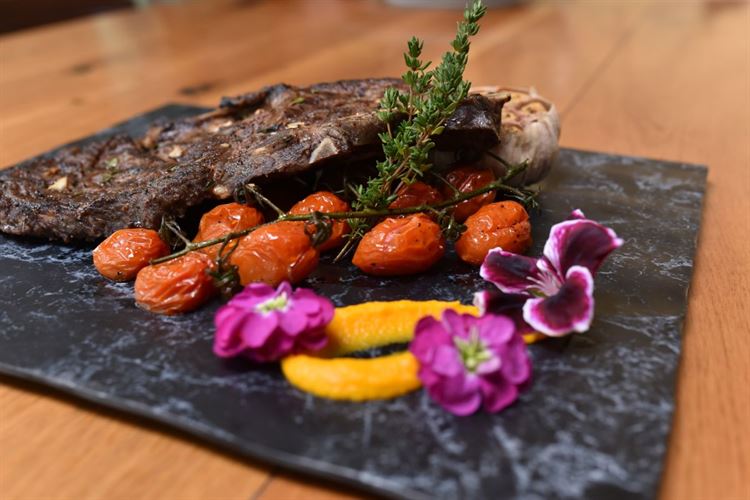 צפו: המתחם האורבני שרק נפתח וכבר הפך להצלחה מסחררת 12