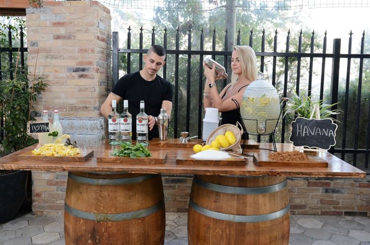 צפו: המתחם האורבני שרק נפתח וכבר הפך להצלחה מסחררת 22