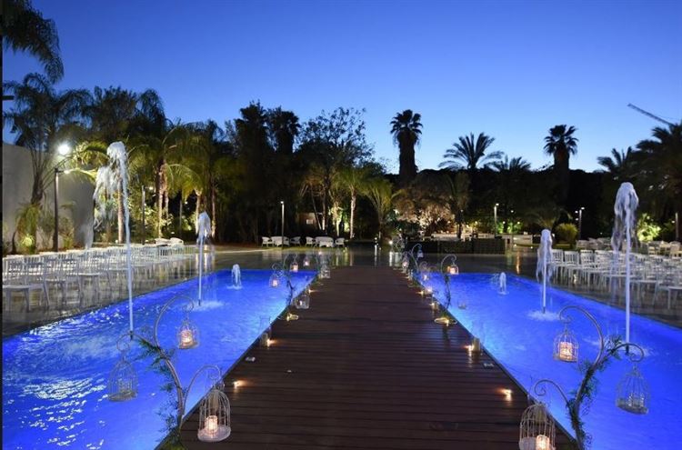 שביל החופה שכל כלה רוצה, שמיים כחולים, רחובות (צילום: יחצ)