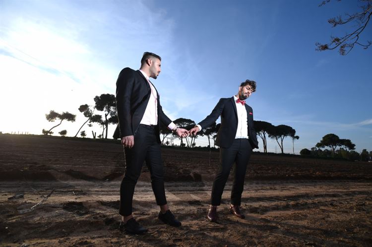 צפו: כך נראית הצעת נישואים כששני בני הזוג תכננו להציע באותו היום 7