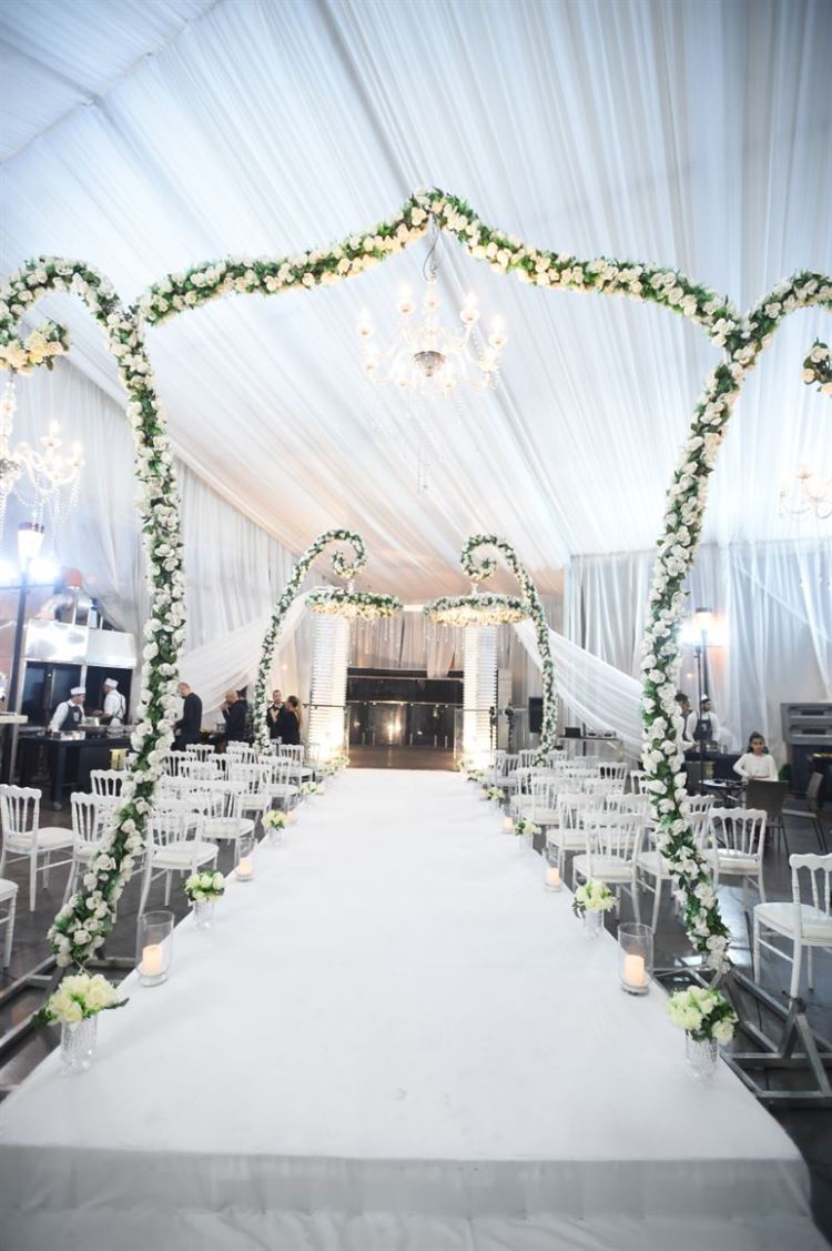 צפו: כך נראית הצעת נישואים כששני בני הזוג תכננו להציע באותו היום 9