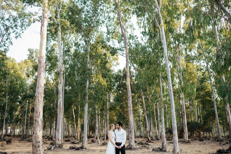 מיוחדים וכובשים, סיון ביטרמן ושי פישר בצילומי טרום חתונה (צילום: תומר מונטיליה)