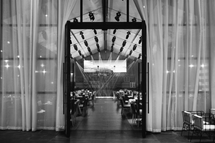 גן האירועים אלכסנדר מדהים אותנו בעיצוב מרגש (צילום: תומר מונטיליה)