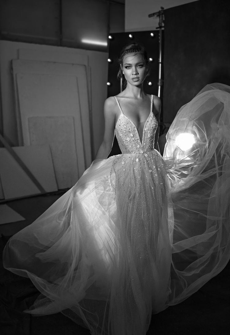 עצרו הכל: קולקציית שמלות כלה מושלמת 9