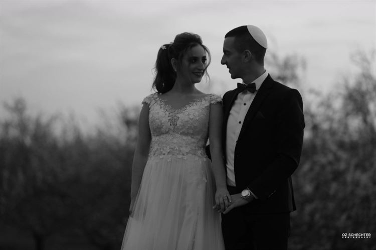 המרוץ להצעה: החתן והכלה מתחרים מי יפתיע ראשון 9