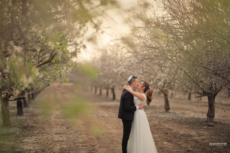 המרוץ להצעה: החתן והכלה מתחרים מי יפתיע ראשון 13