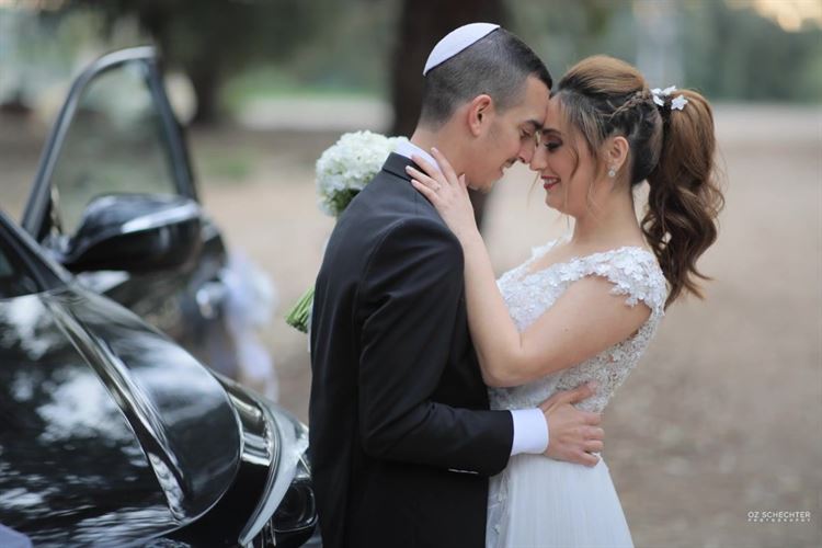 המרוץ להצעה: החתן והכלה מתחרים מי יפתיע ראשון 15