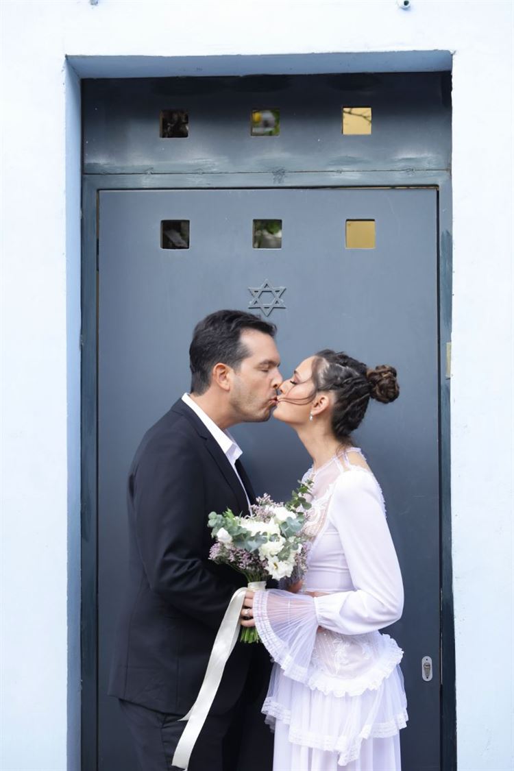 סיפור אהבה משמיים בין טייס לדיילת 12