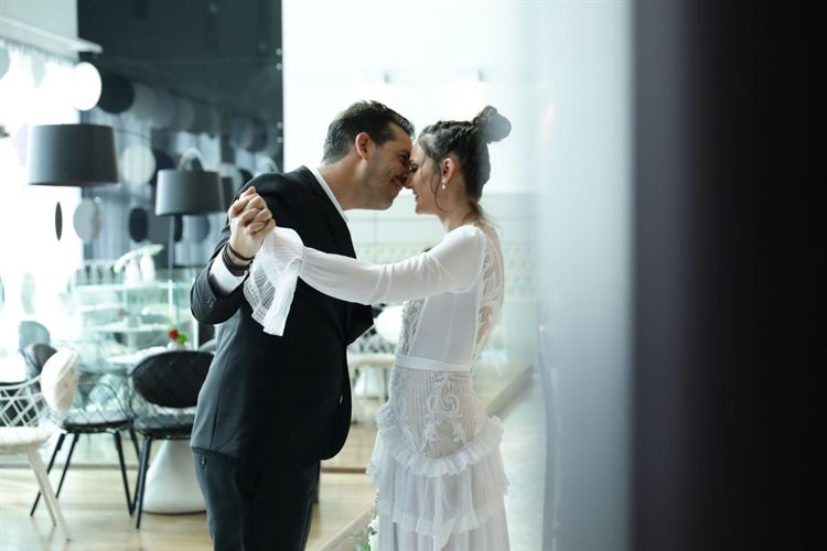 סיפור אהבה משמיים בין טייס לדיילת 25