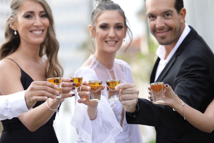 סיפור אהבה משמיים בין טייס לדיילת 5