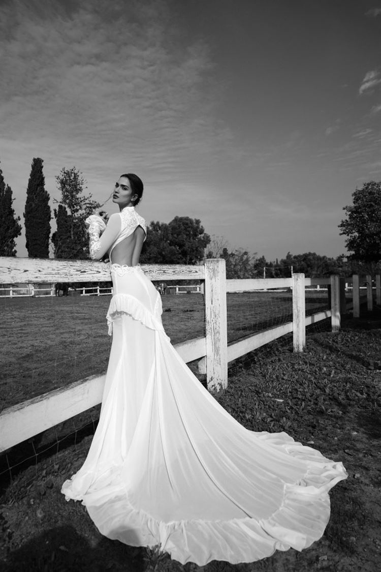 בקרוב אצלה? שיר אלמליח עולה על לבן 3