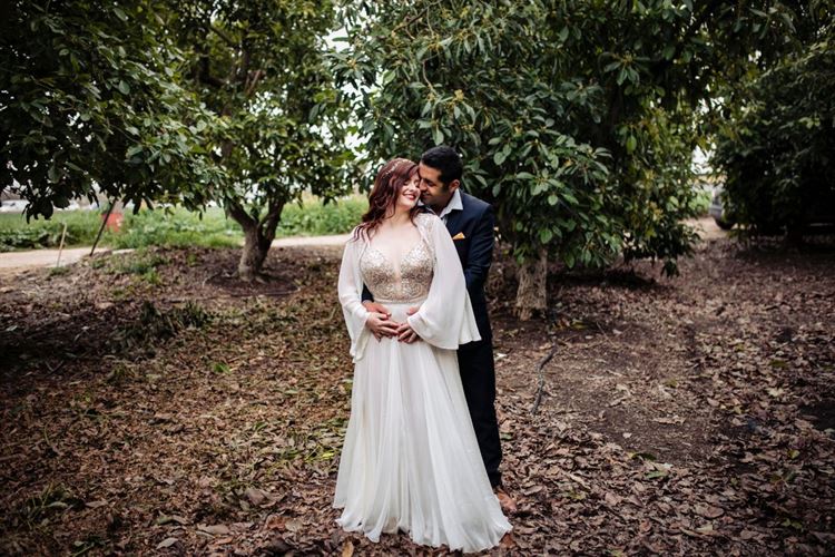 בין עצים, רעות גבע ובניהו גדליהו בצילומי טרום חתונה קסומים (צילום: דימה וזינוביץ')