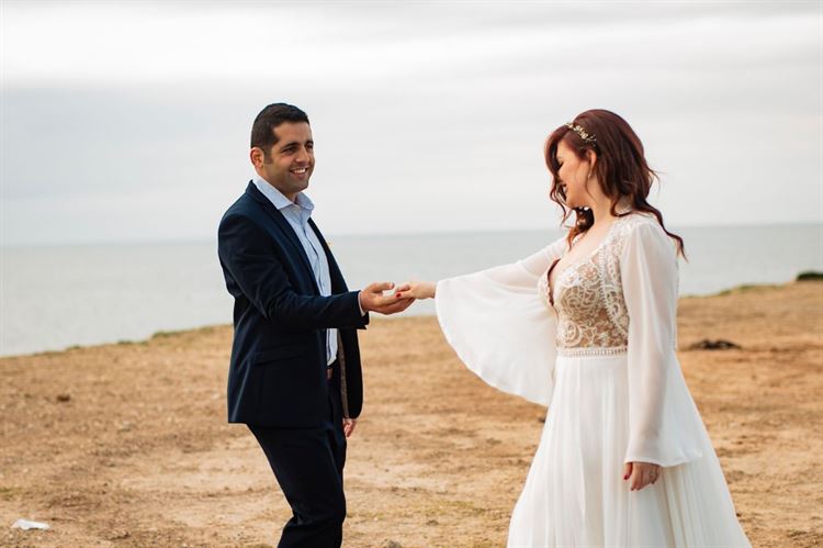 אז מה מחכה לנו בחתונה? (צילום: דימה וזינוביץ')